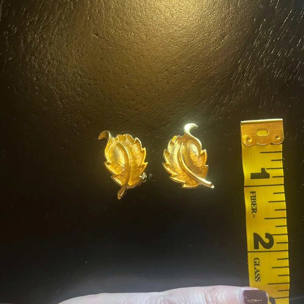 Vintage Brushed Gold Tone Leaf Brooch and Clip on Earring Set